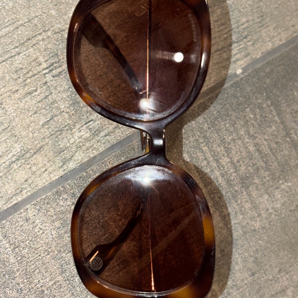 Burberry Tortoise Shell Sunglasses - Picture 7 of 16